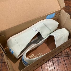 Toms Mint Green Slip On Canvas Flat Shoe Size 7.5